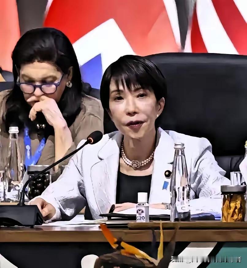 日本政客高市早苗
在G20峰会结束
后发表的言论，
在国际上引发了不少讨论。她嘴