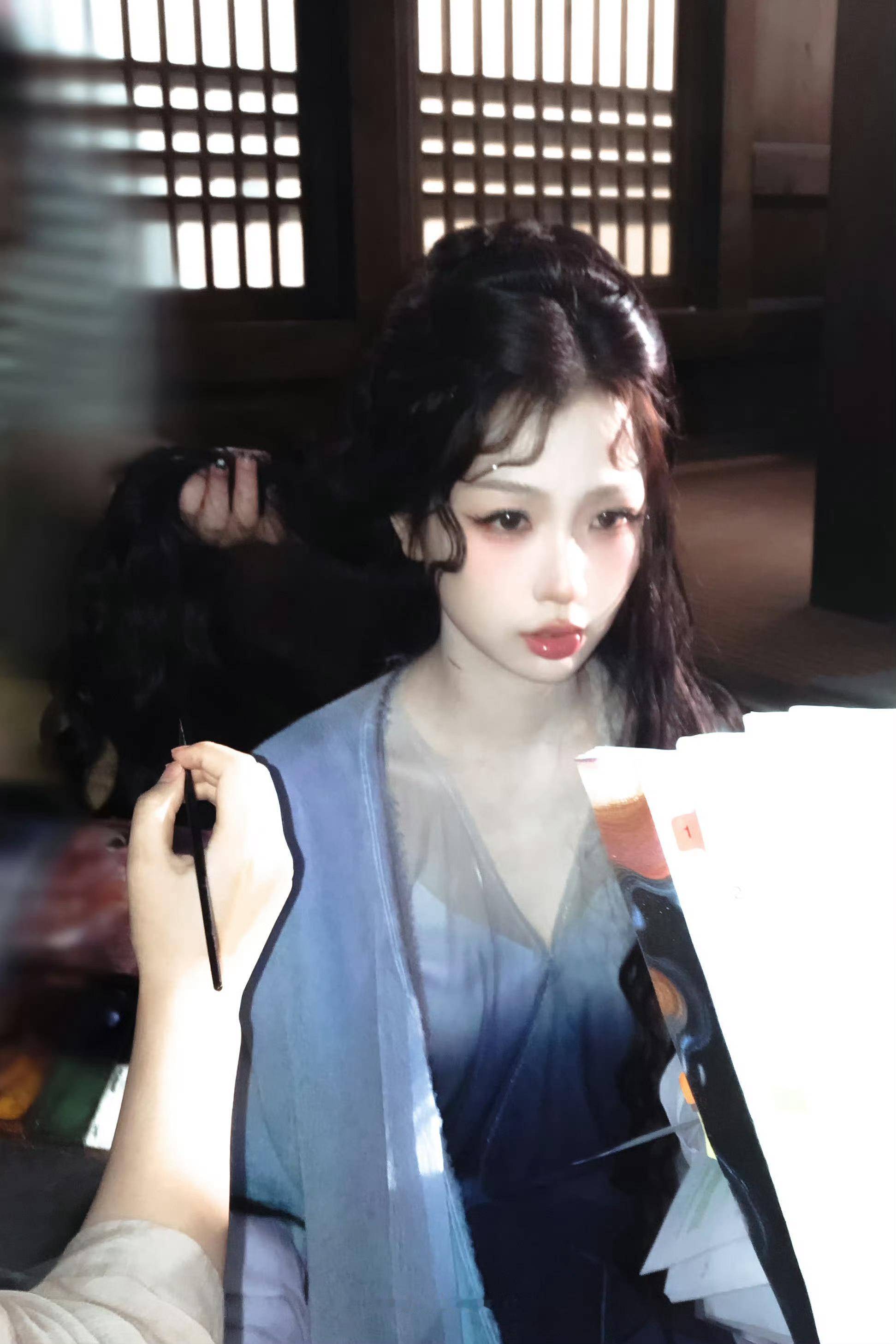 虞书欣下腰期待何盼哦！然后也不要忘了来预约云初令呀 
