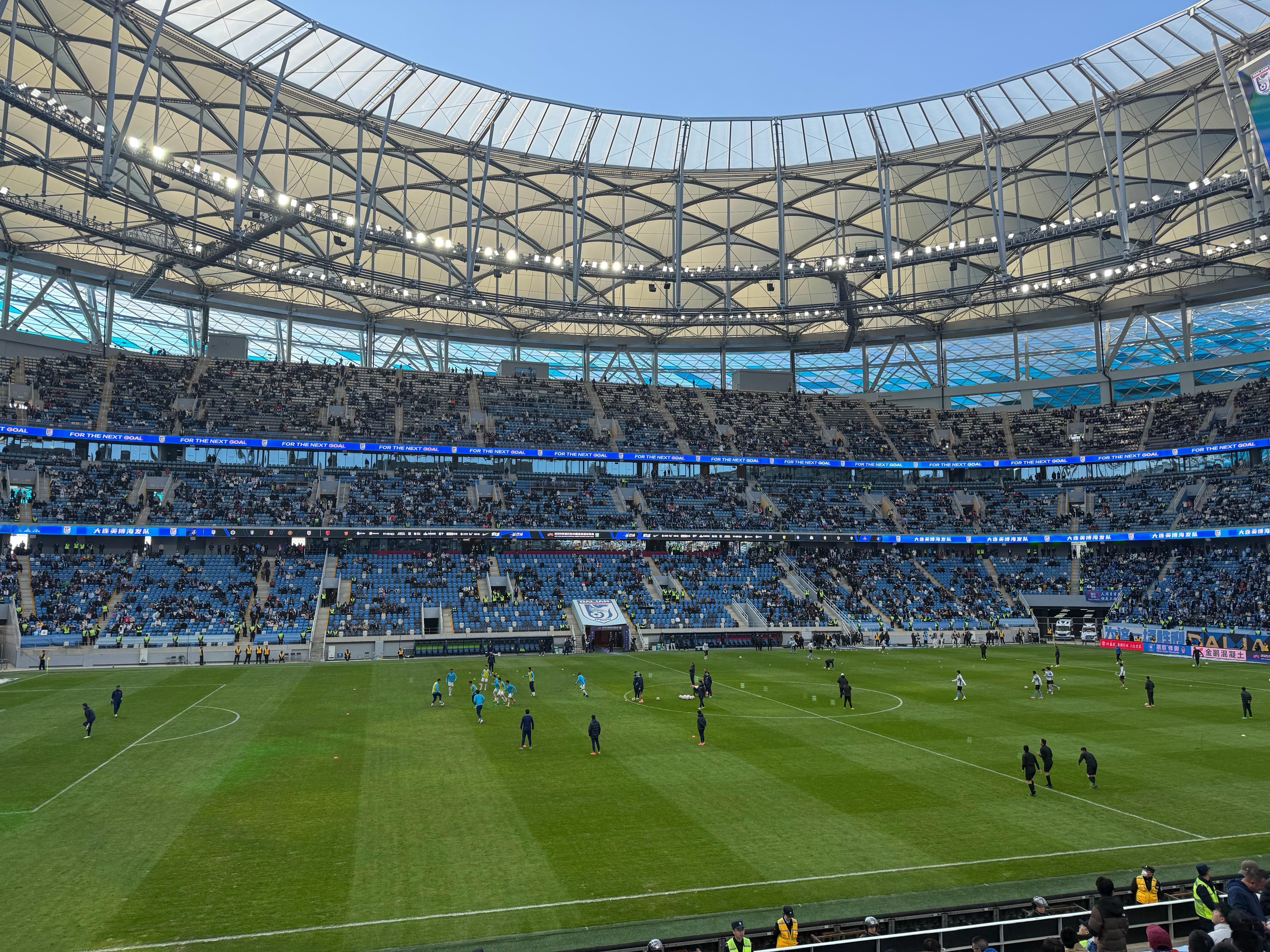 大连英博大连英博中超联赛 大连英博现在的五个内援+一个接近的外援，全都在中国拿过