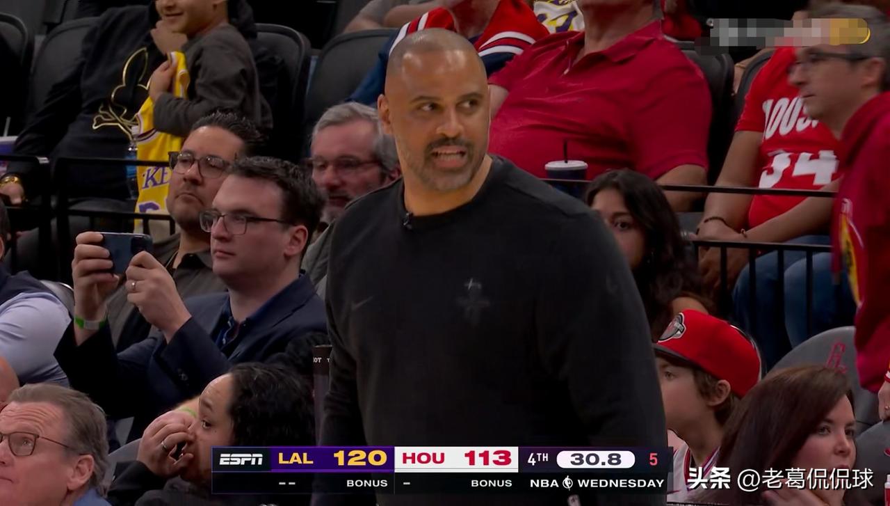 我强烈建议火箭主帅乌度卡就地辞职！今天火箭在主场以116：124不敌湖人，连续两