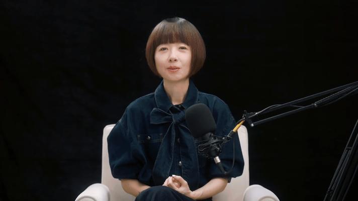 陈鲁豫对谈易立竞 这组合简直是梦幻联动，活久见系列！鲁豫以亲和温柔的访谈风格深入