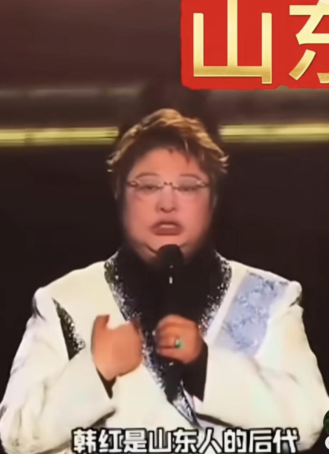 蹭一波韩红"走个面儿"的热度——这回是真翻车了。

冯小刚《抓特务》首映礼，韩红