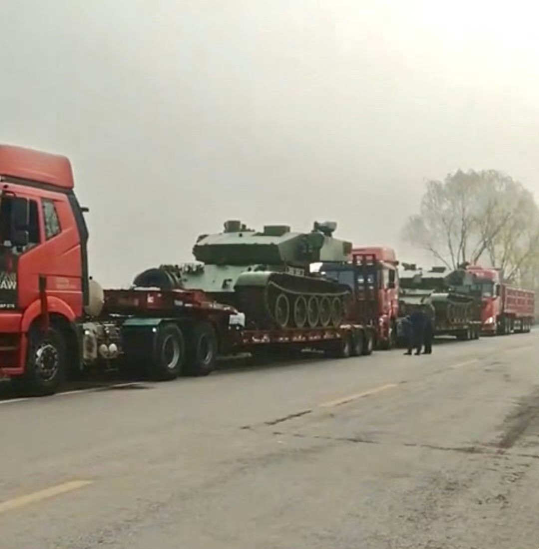 一种主动防测试车，用老五对轮是因为它第一得动，第二会被反坦克武器反复殴打，死了不