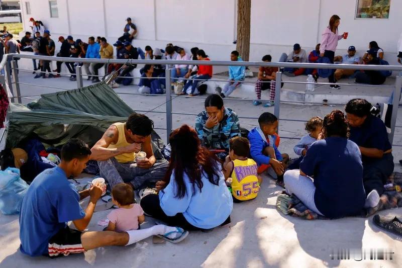 160万移民“自愿离美”意味着什么 160万移民“自愿离美”意味着什么
160万