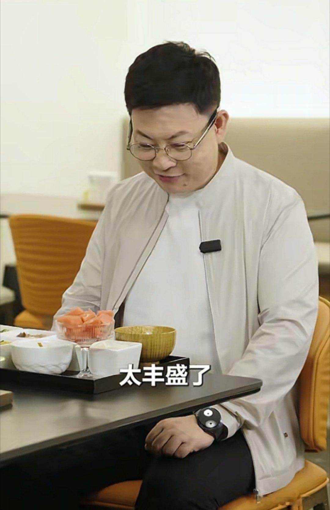 余总大概率最近在内蒙地区自驾，顺带测试一下享界要发布的新车享界 S9T。然后，余