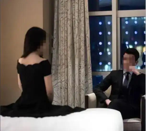 “这下丢人丢大发了！”上海一男的，家里有老婆，却迷上了健身房前台的小姑娘。俩人偷