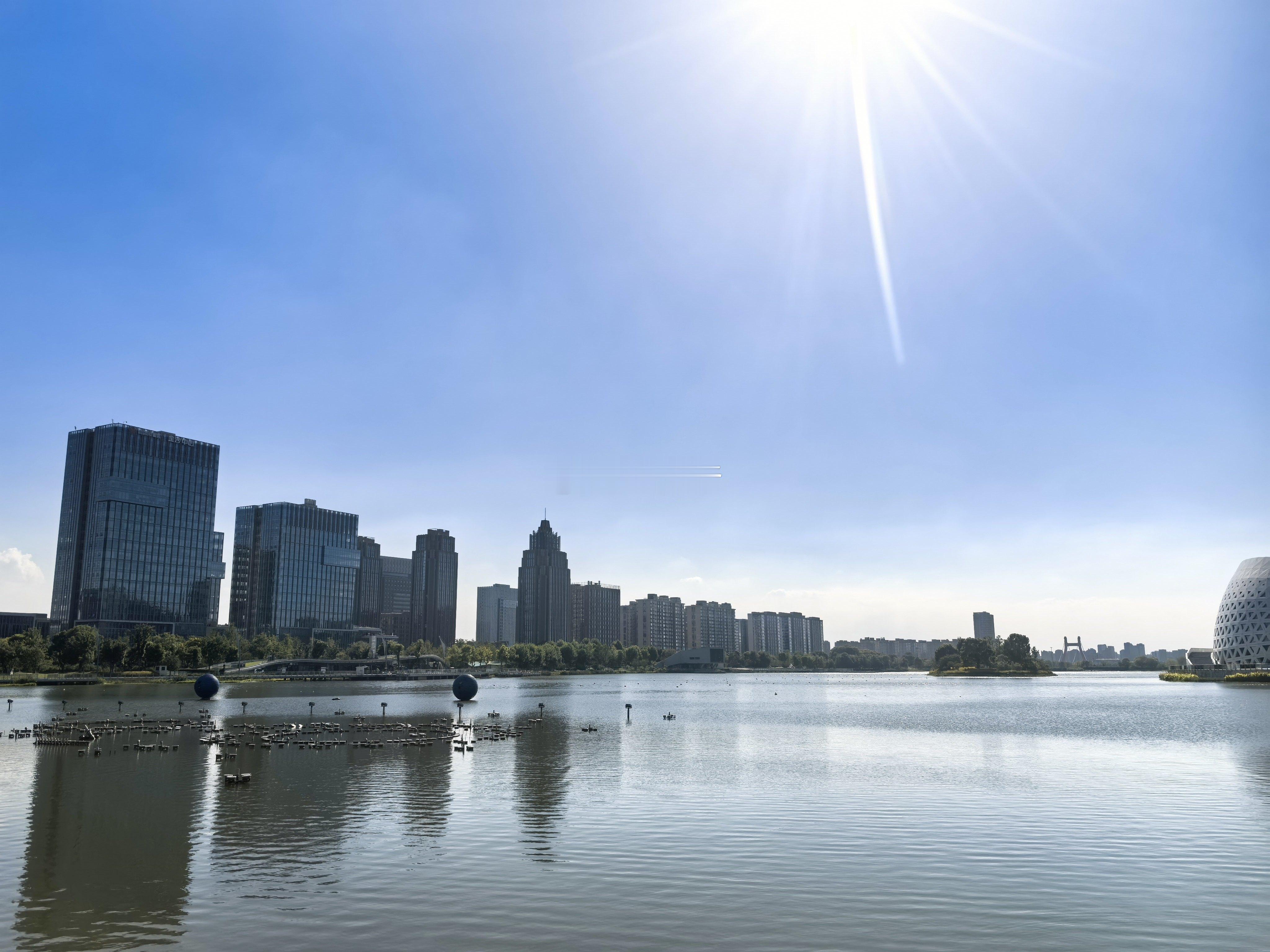 2010年后，几乎每隔3年来一次杭州下沙，每次来都能看到非常大的变化。 杭州·金
