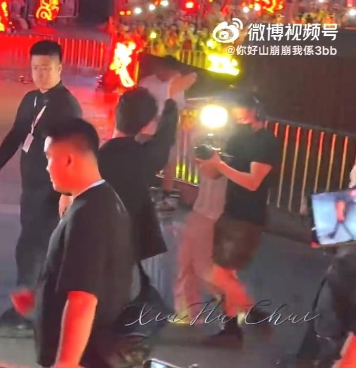 战儿窝懂泥。 