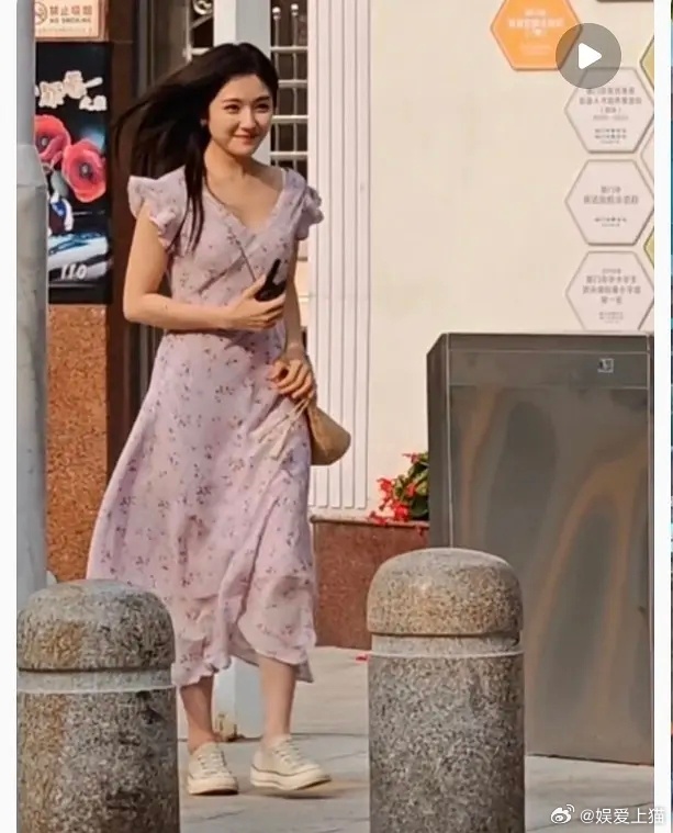 李兰迪和卢昱晓算是女明星中瘦下去的典范了吧 