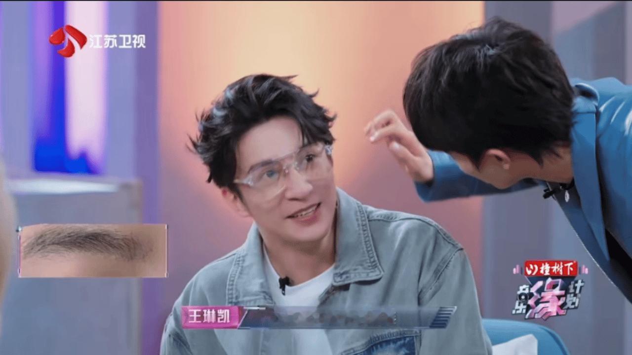 周深黄子弘凡两个活宝，机关枪式怼薛之谦，把薛之谦整得有口难辩[我想静静][我想静