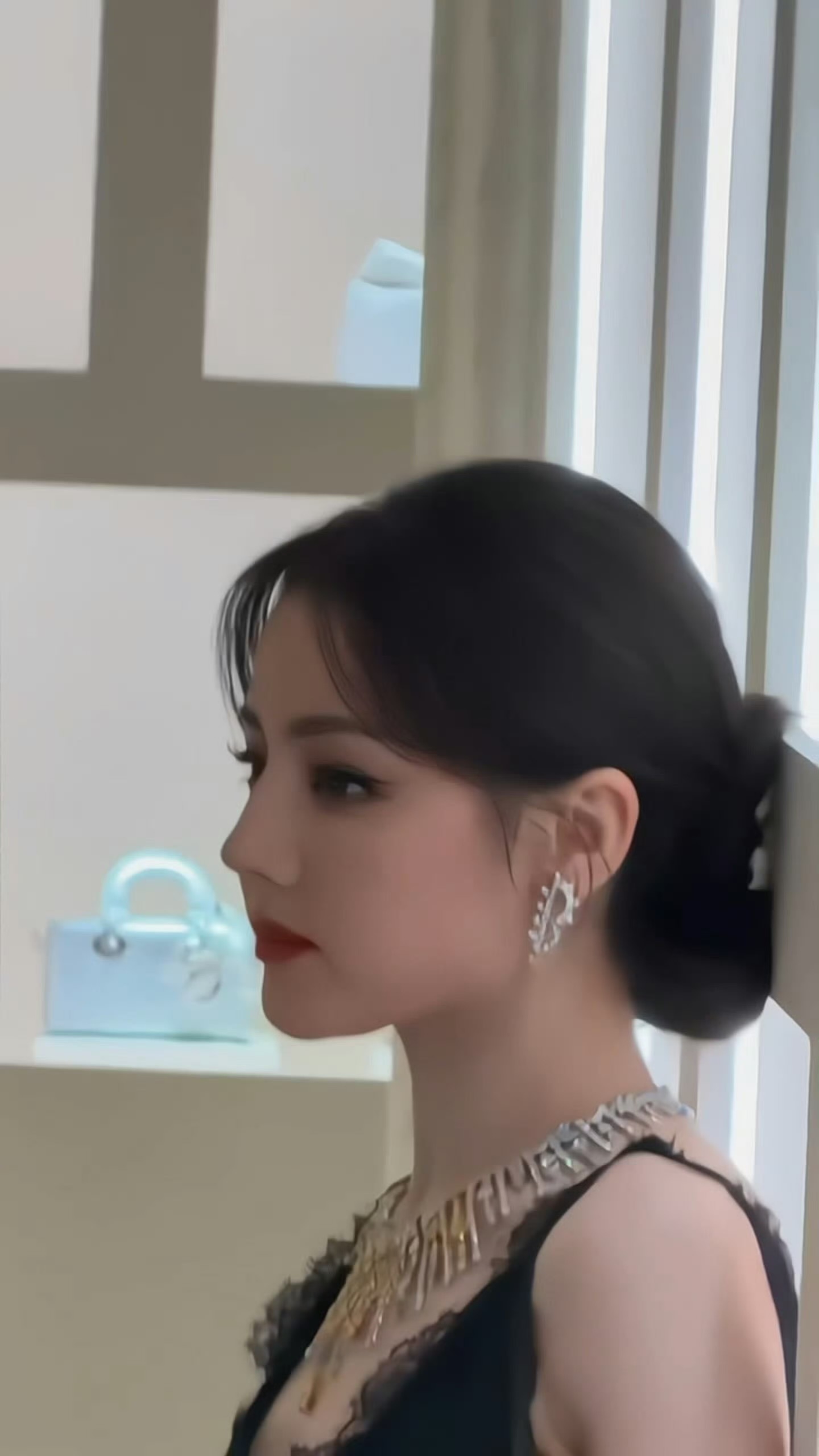 真想给这个迪丽热巴跪下 真想给这个迪丽热巴跪下！我最权威的妈咪，出图就像呼吸一样