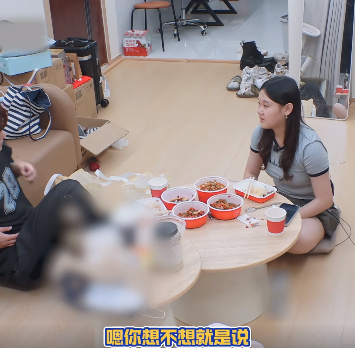 张家齐不靠编制也能把自己养很好我家那闺女张家齐的心态真的太稳了！面对重新养一遍自