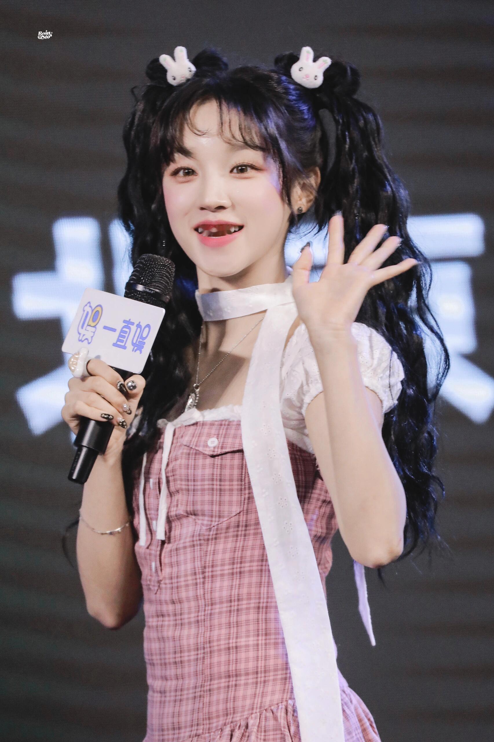 宋雨琦丨北京签售双马尾可爱小兔 ​​​