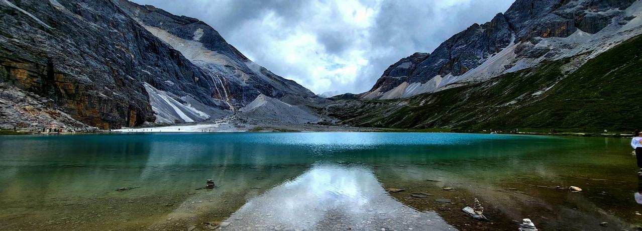 此生必驾318，赏壮美山河，品风土人情，砺坚强意志，开阔眼界，深爱祖国。（川藏线
