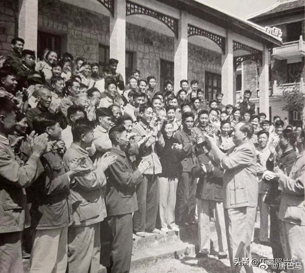 1965年毛主席重上井冈山，一声“袁嫂子”，道尽38年的牵挂与深情这张定格于19