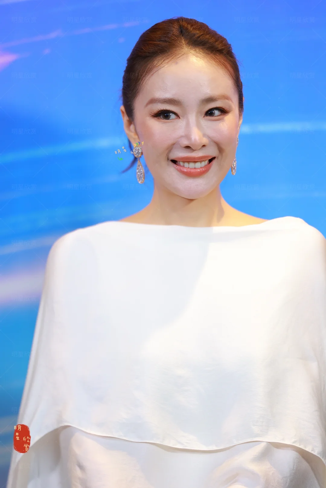 素白风的高叶，气场大嫂来之
