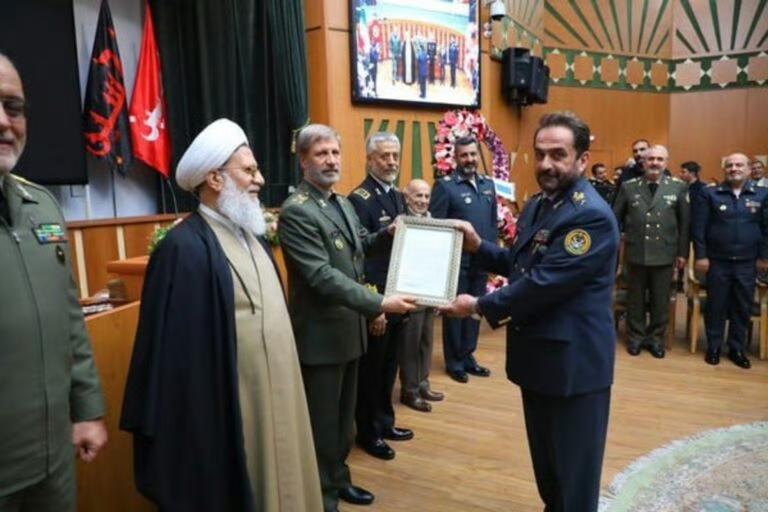 据路透社国家安全记者菲尔·斯图尔特援引一位接近伊朗政治机构的消息人士的话称，在最