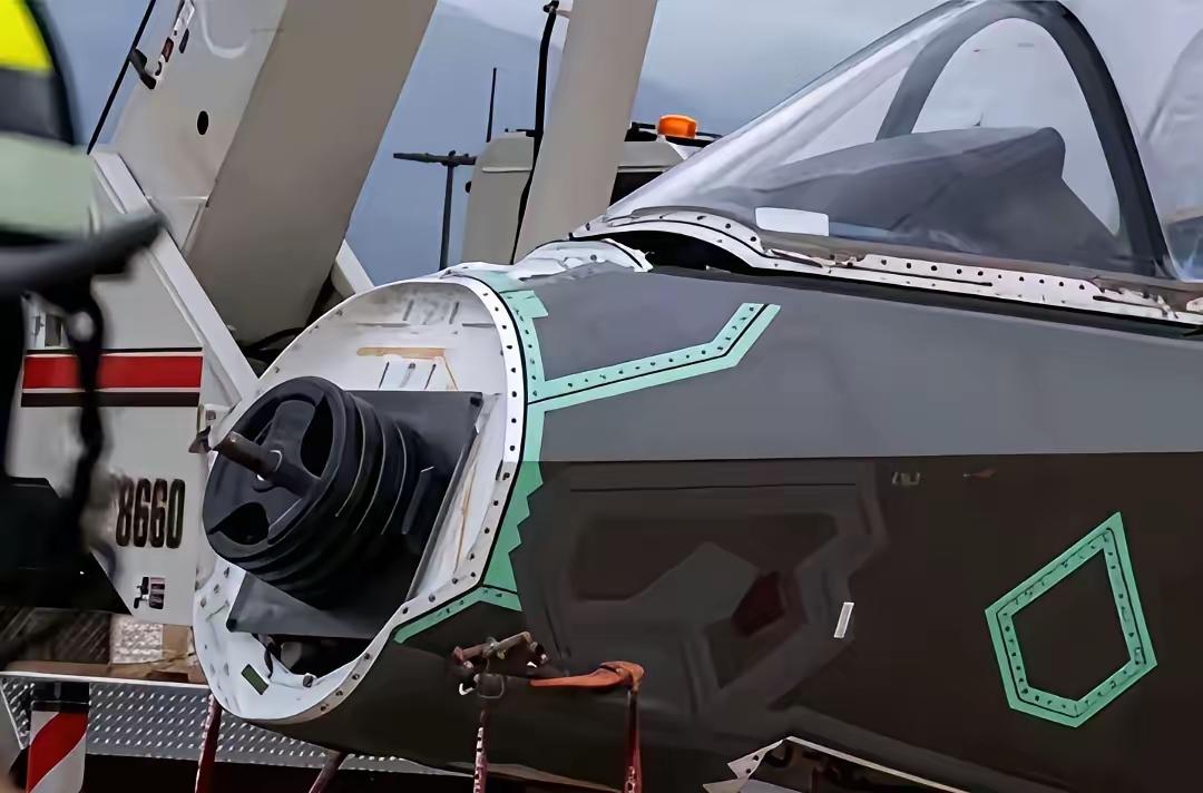 五角大楼表示：从今年秋季开始，所有交付给美军方的新型 F-35 战斗机都将不配备