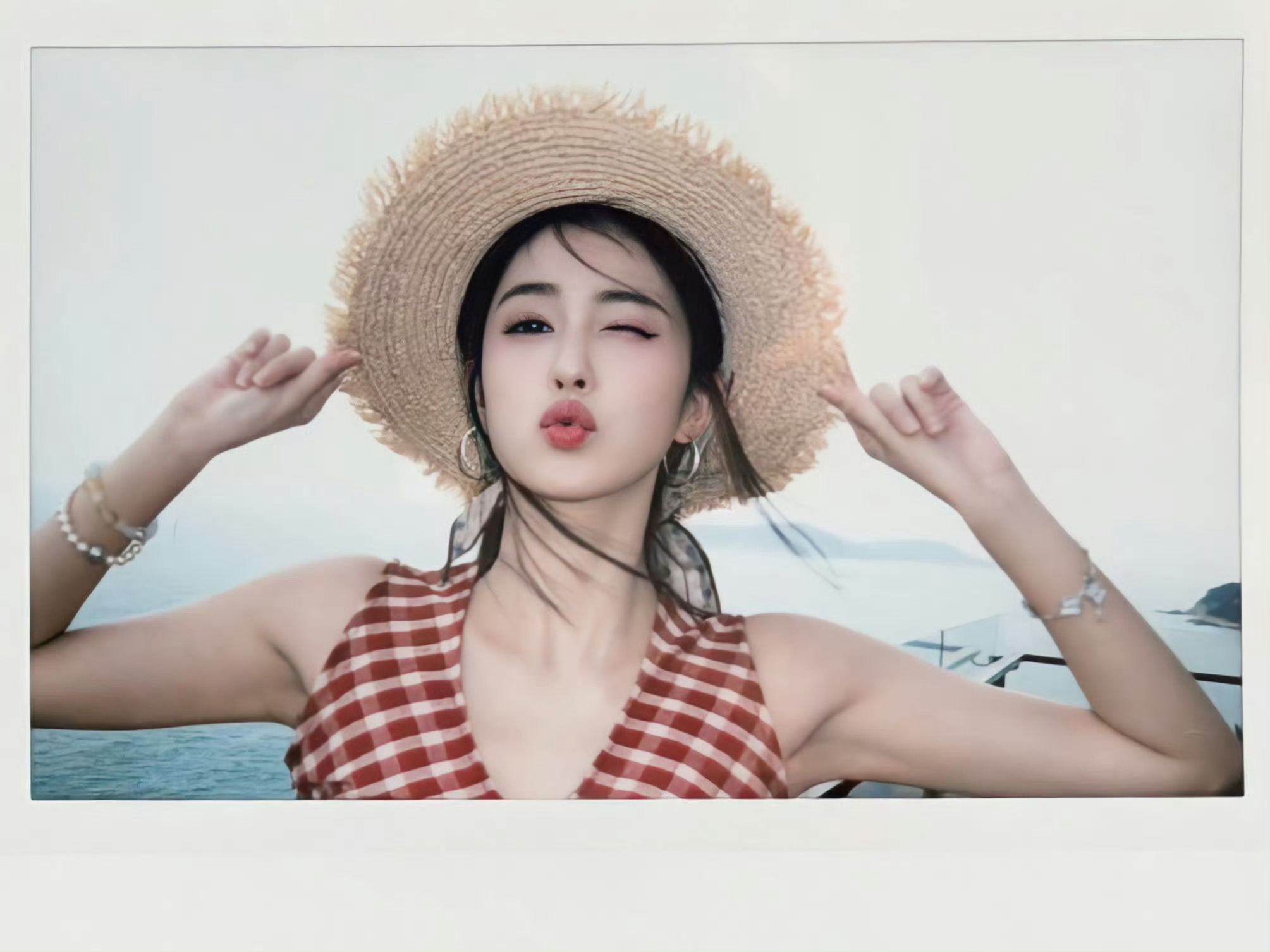 白鹿 白鹿王韵娜 白鹿开到荼蘼🍍你低头浅笑时，恰似日光拂面来