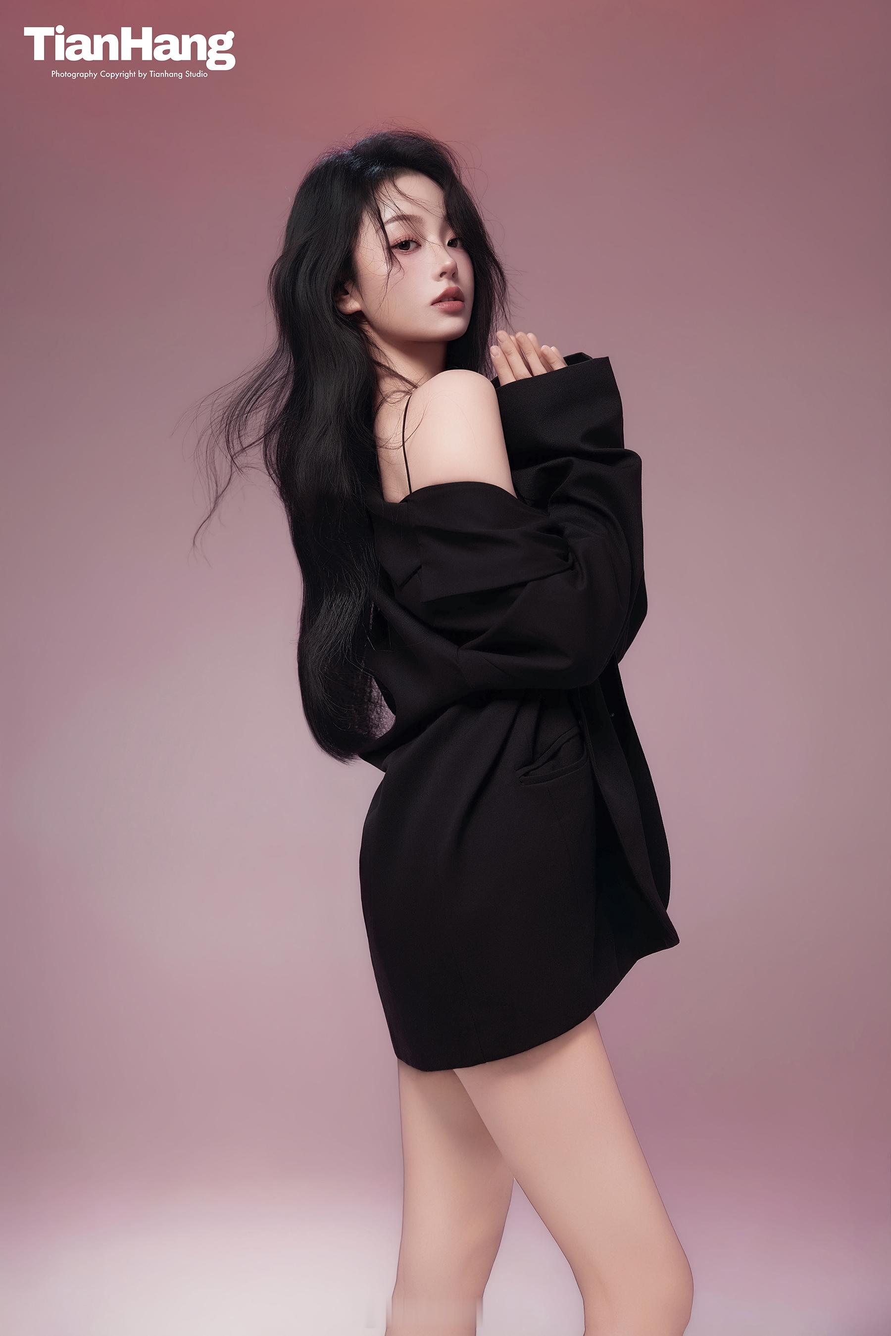 ✨棚拍分享💜今日人设：甜酷画报女主天航工作室韩系棚拍时尚韩杂少女心