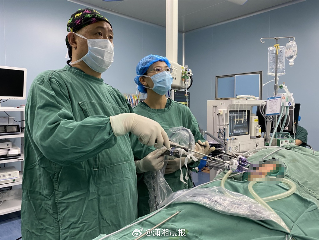 【#12岁男孩一侧蛋蛋消失或可影响生育#】#专家称隐睾未及时处理或致孩子不育#对