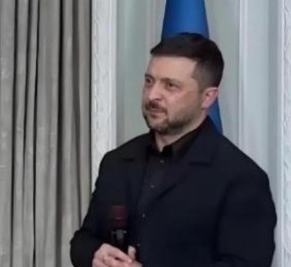 乌克兰明白了，都以为俄罗斯背后站着的是伊朗、朝鲜，谁能想到，真正撑住俄罗斯的，反