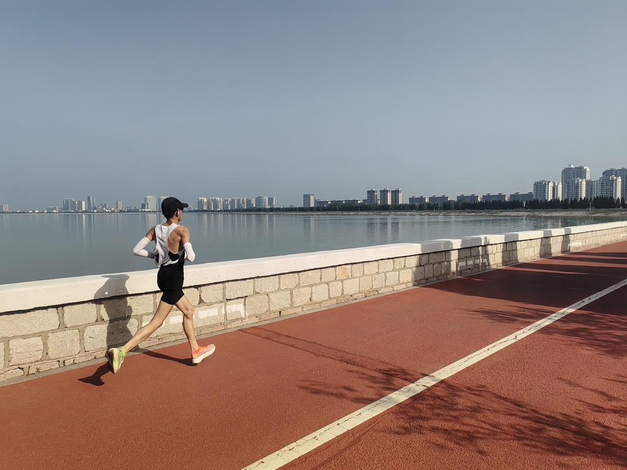 人的认知不同，看待问题，解决问题也不同，不知你发现没有一个现象。

夫妻之间的认