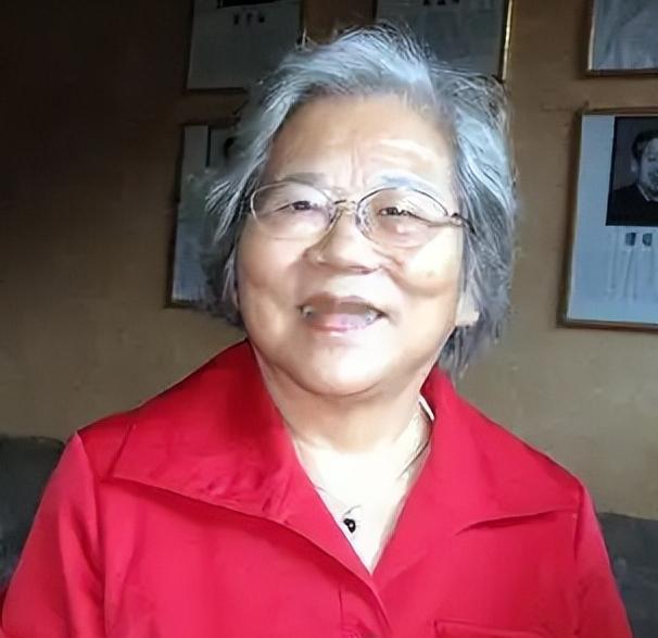 1966年，彭德怀放心不下自己的侄女彭钢，于是决定“使用特权”，事后彭德怀对这件