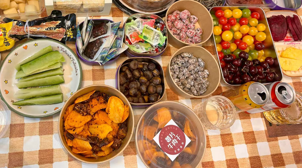 回家真好，有家人，有发小，下午是唠嗑局