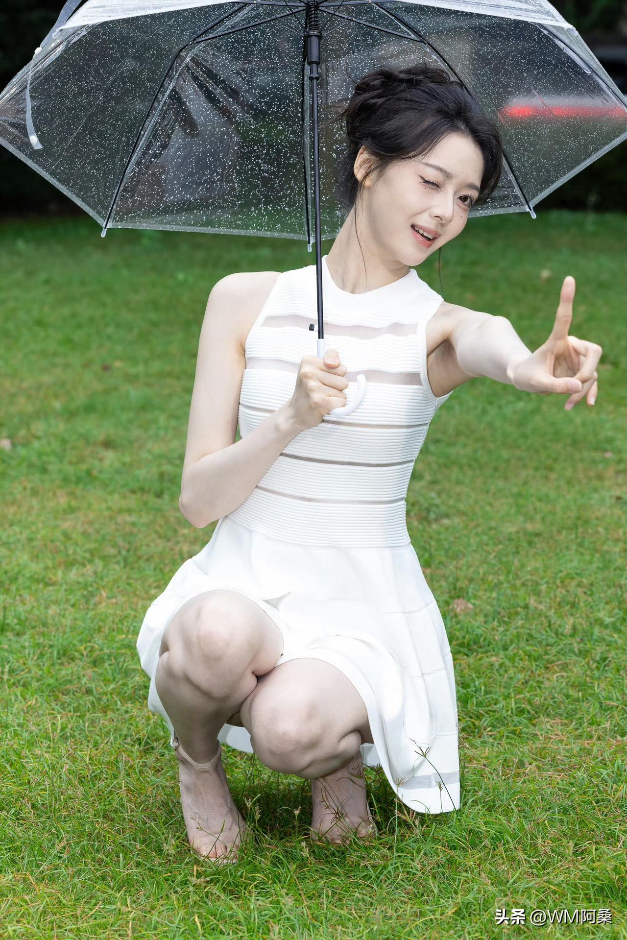 什么样的女人算自然美素颜的女人才是真正的美。