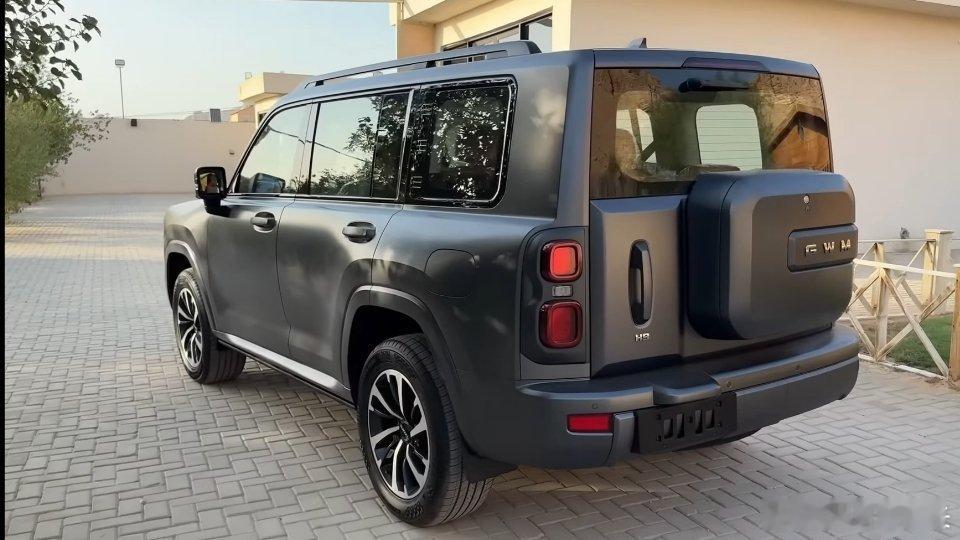 海外版本的哈弗H9尾标都换成GWM了[并不简单]ONE GWM#我与汽车的日常#