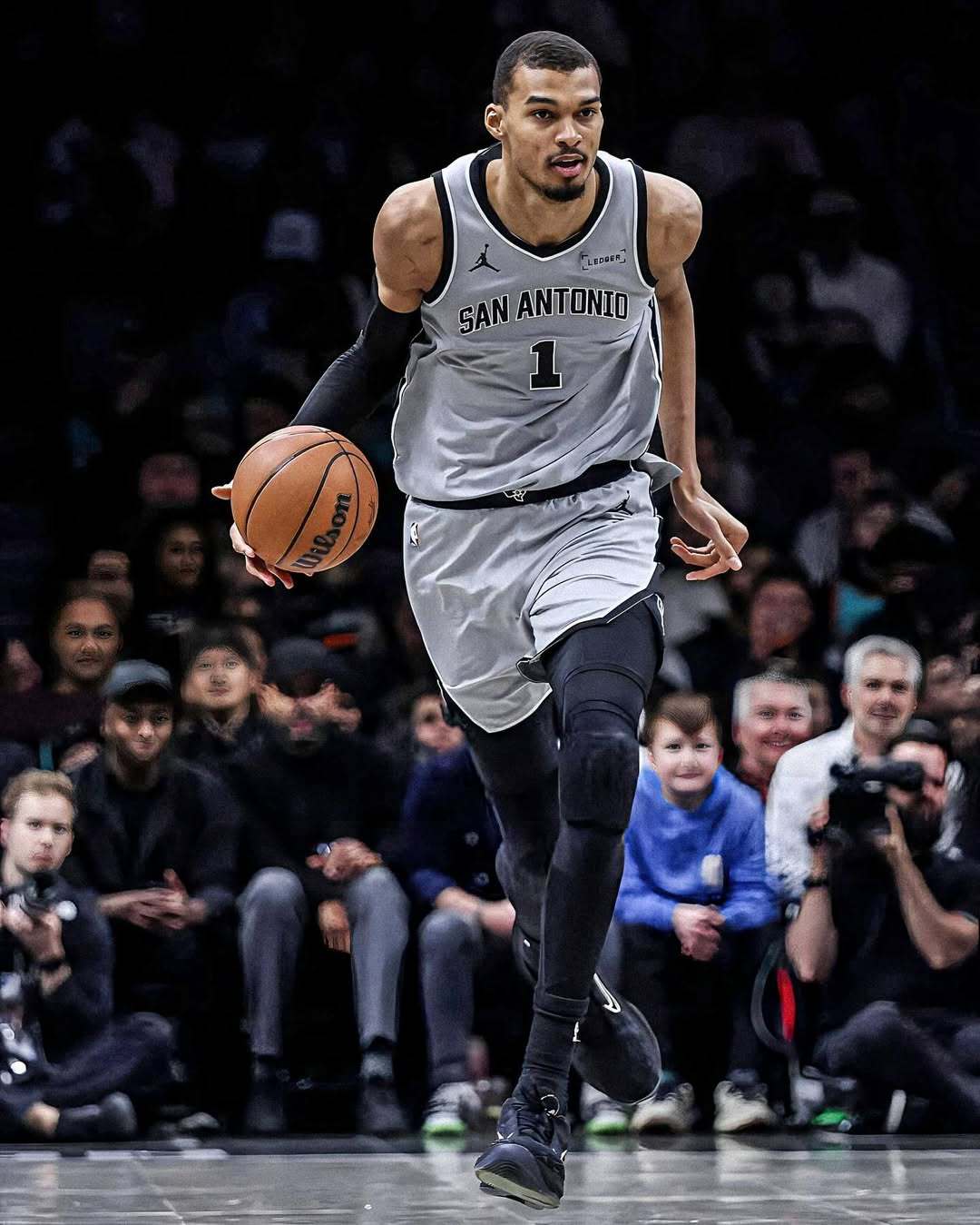 睡觉，半夜起来看结果😴 