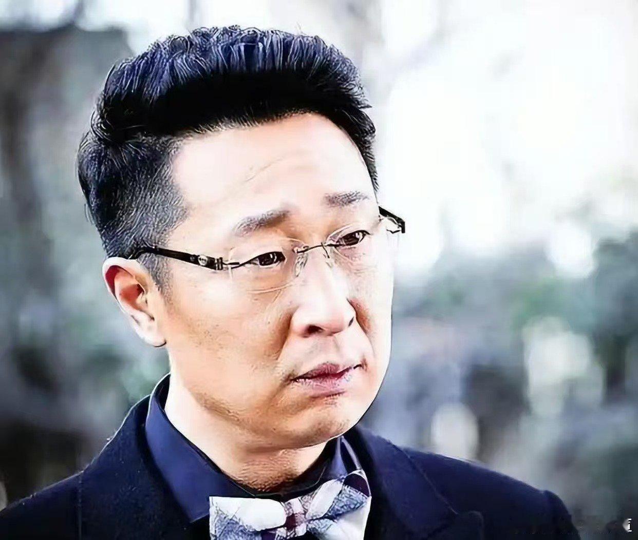 林永健舒适得像在演我周末谁没被林永健演的周末状态戳中！把上班族卸下疲惫、彻底放空