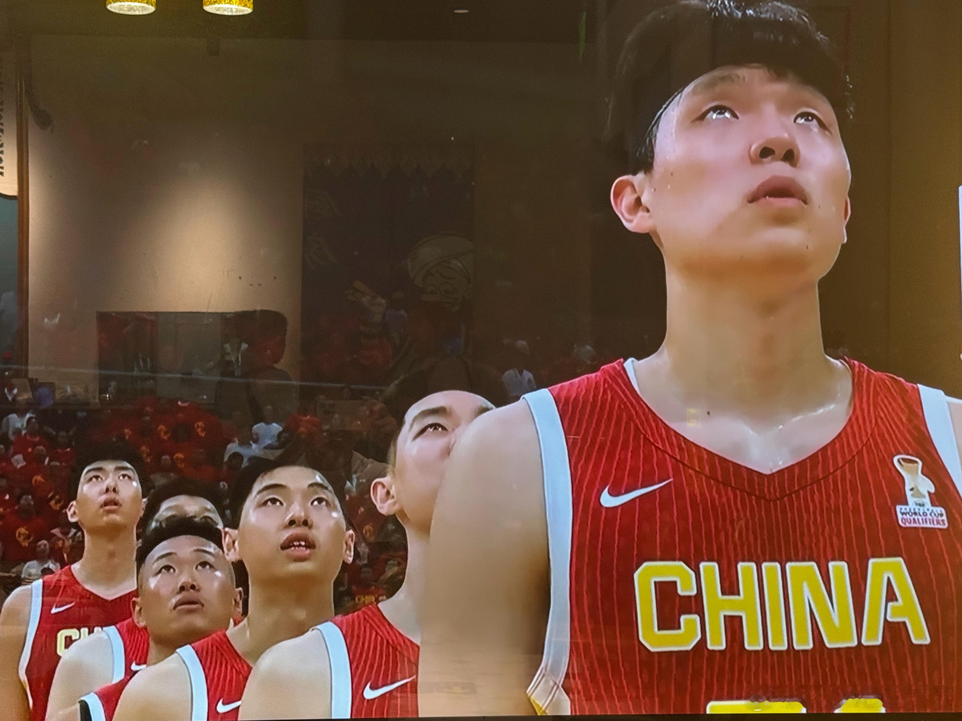 干日本！中国队加油！ 
