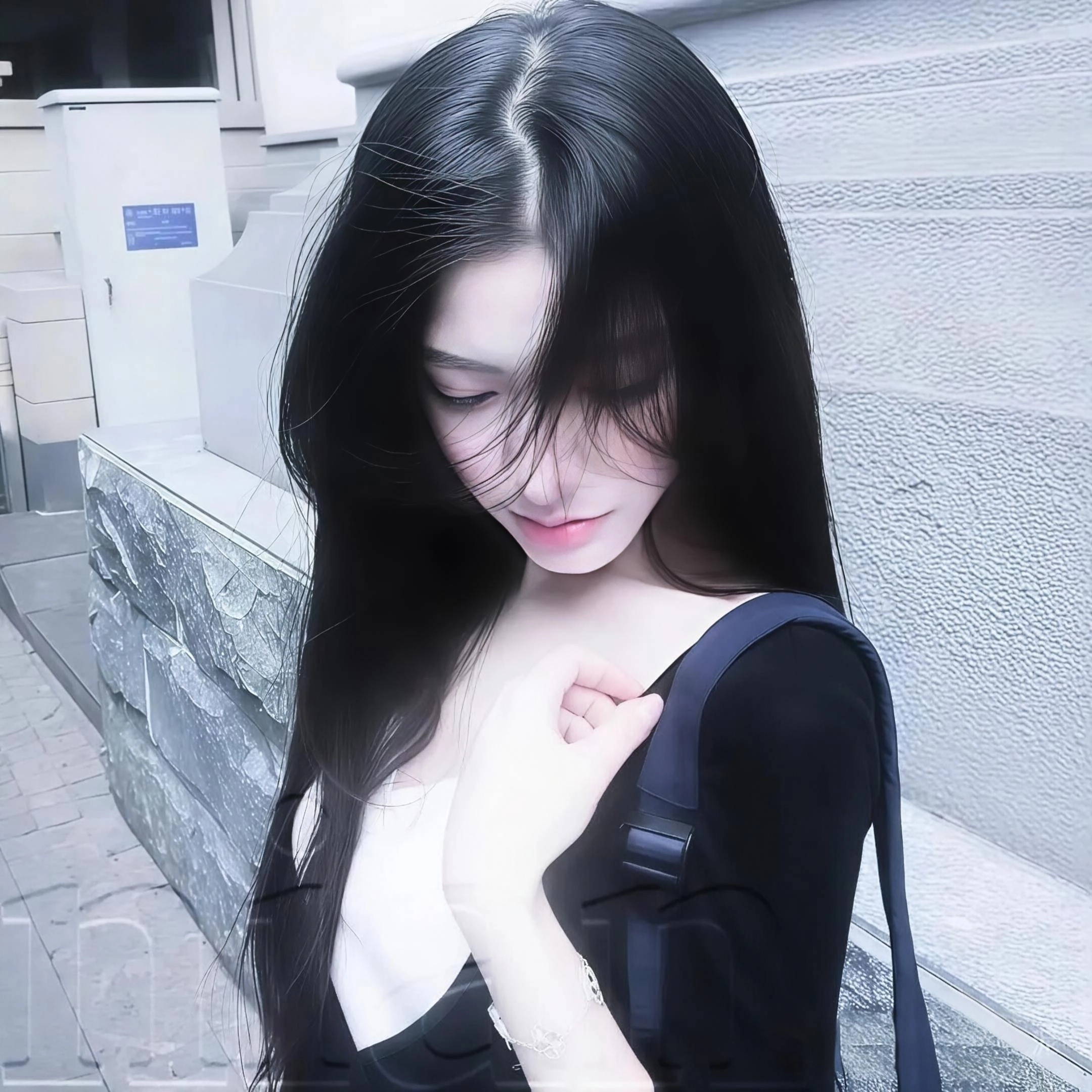 𝑾𝒆𝑪𝒉𝒂𝒕｜ins风女头｜质感头像｜万能款｜不挑人｜无水印 