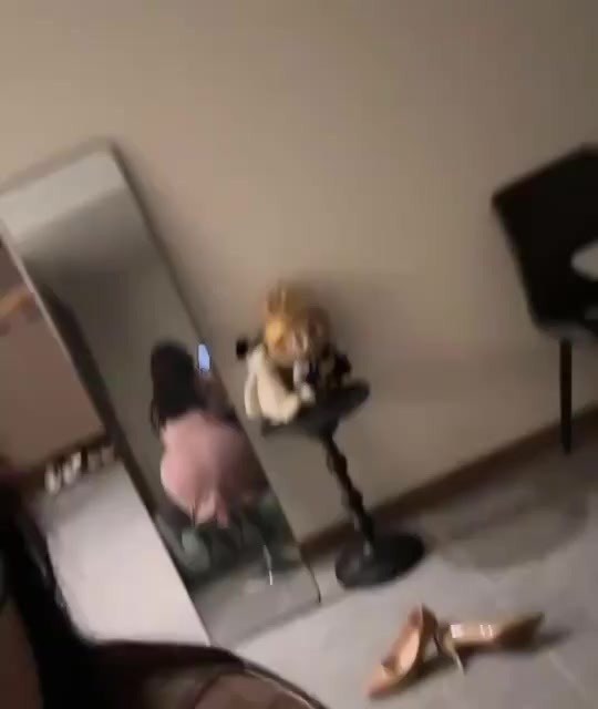 吃桃吗 ​​​？ ​​​