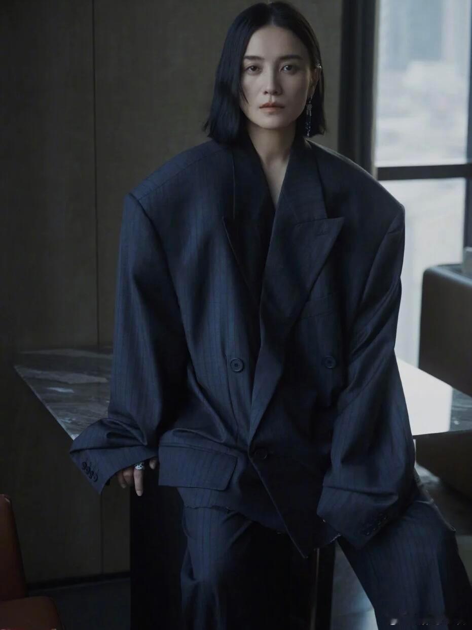 #宋佳我知道我是173大美女#这份自信感真的让人觉得特别的可爱呢，怪不得说我们宋