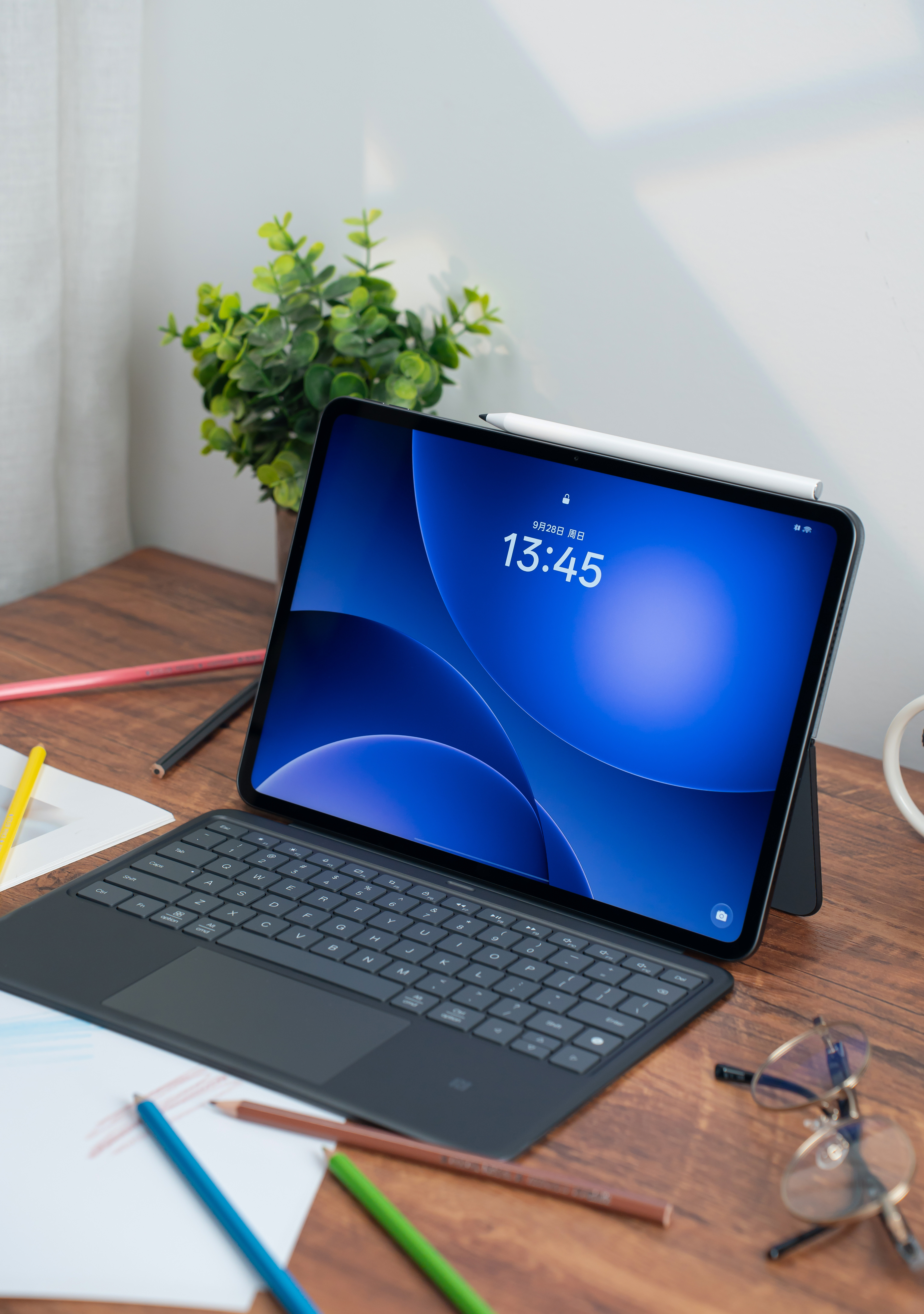 OPPO Pad 5不止好看，更是全能生产力！OPPO Pad 5 一出场就自带