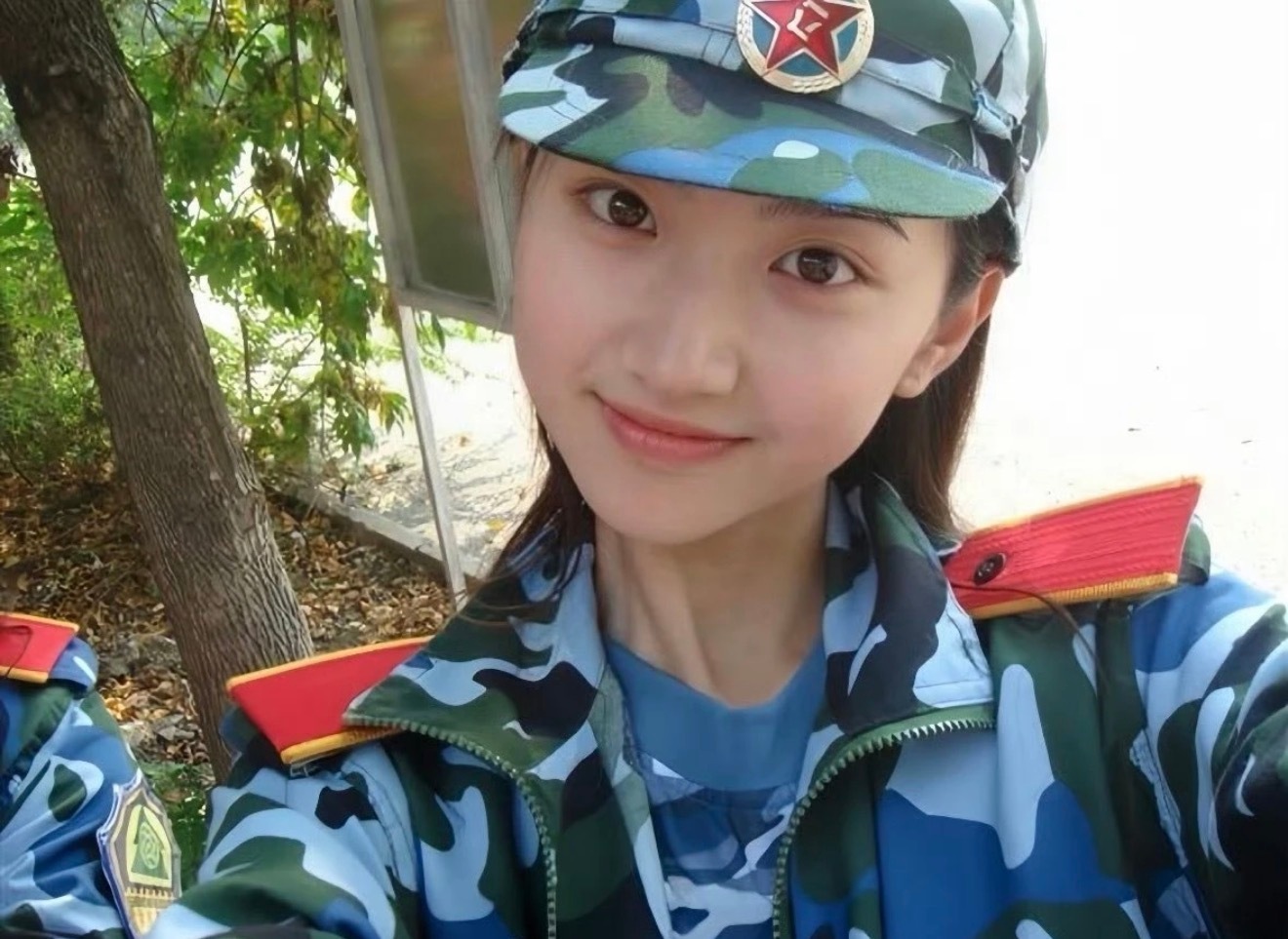 学生时代的景甜，这颜值是不是校花级别的[666] ​​​