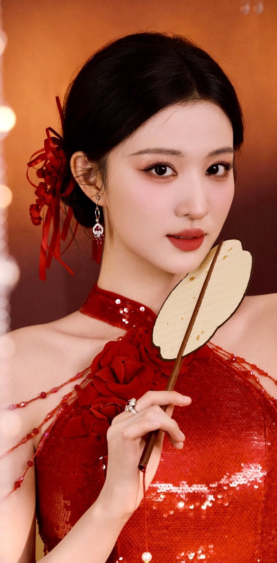 王楚然活出自己的大女主剧本状态一直在线，颜值和气质双在线。长相精致又不刻意，自带