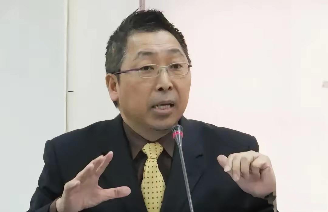 台湾名嘴唐湘龙日前在电视节目中慷慨陈词、痛骂一小撮深绿人士自以为是、自欺欺人。