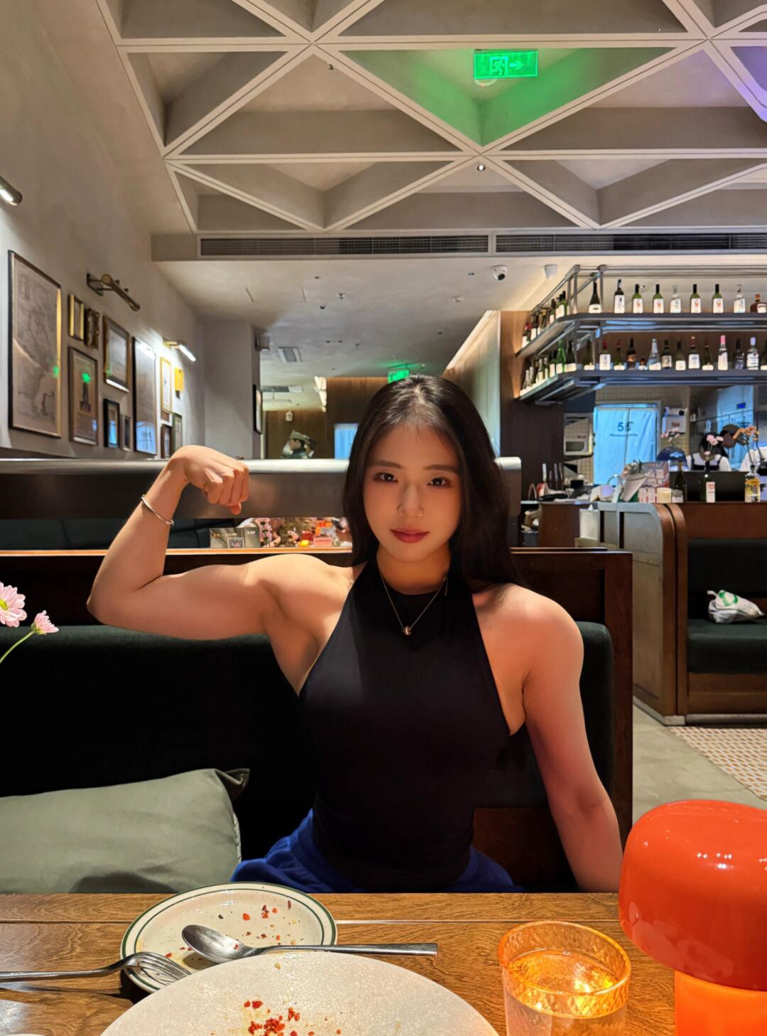 穿搭基础 肌肉就不基础