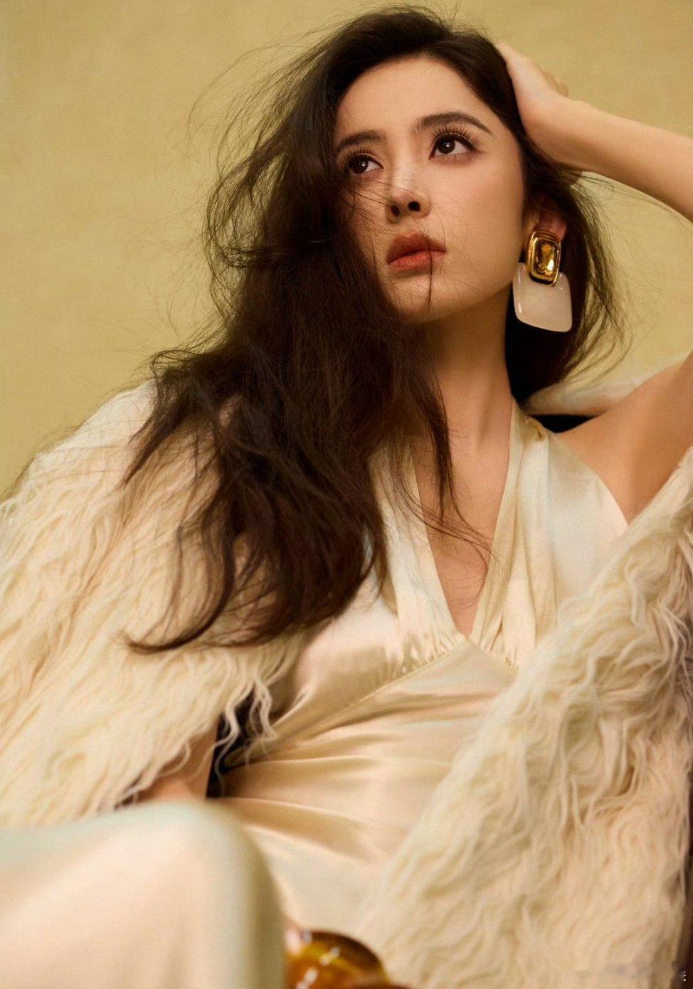 #娜扎短发卸妆live图#看到古力娜扎卸妆后的状态，才知道什么叫天生丽质，什么叫