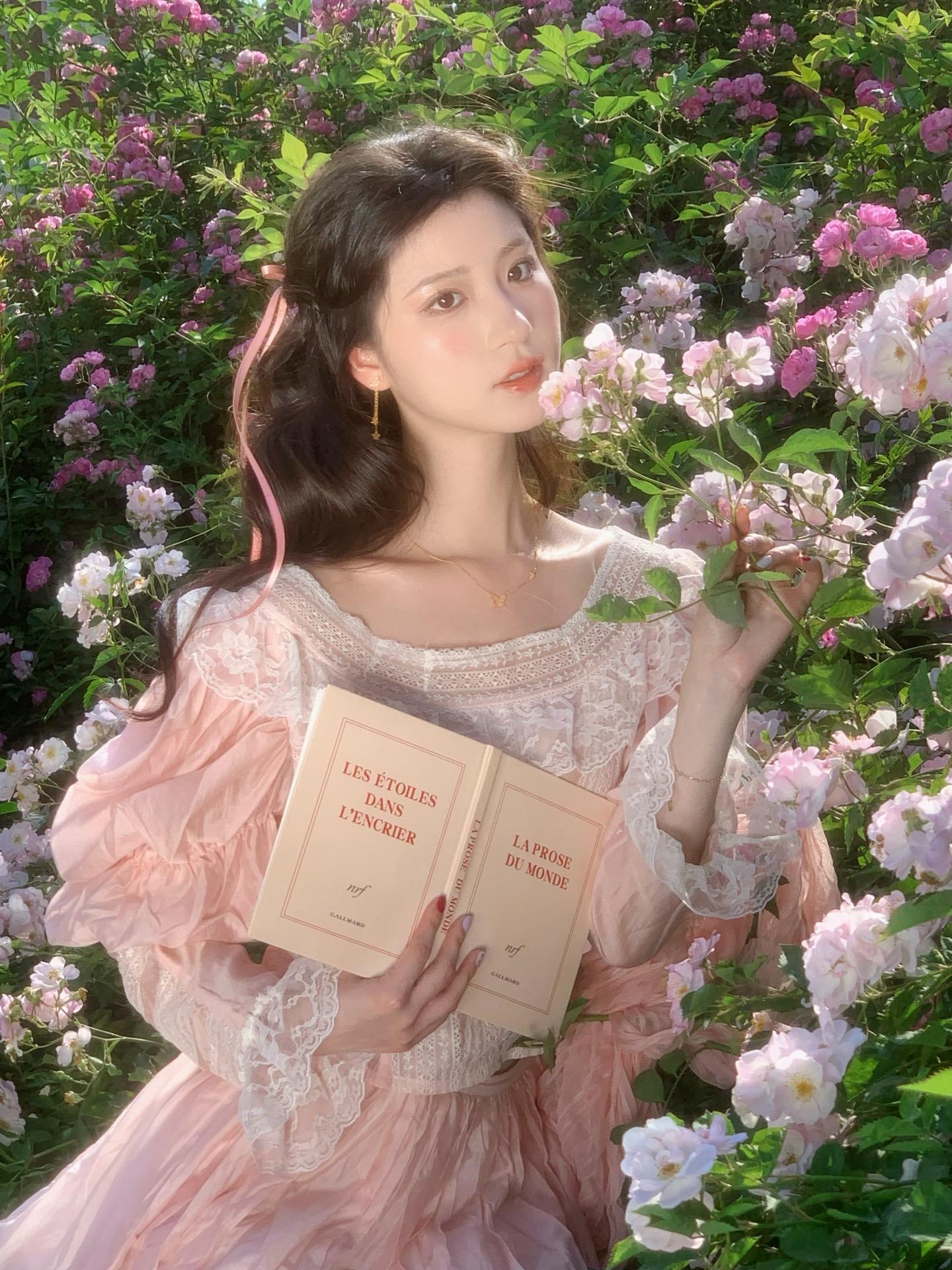 ℛℴ𝓈ℯ 𝓇ℴ𝓂𝒶𝓃𝒸ℯ✨。