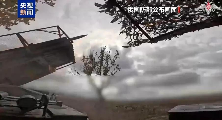 乌军败退！果然红军城以后，乌军不可能守住


据央视新闻客户端12月24日消息，