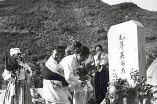 1950年11月25日，在朝鲜北部的大榆洞，一份不到百字的电报，却让志愿军司令员