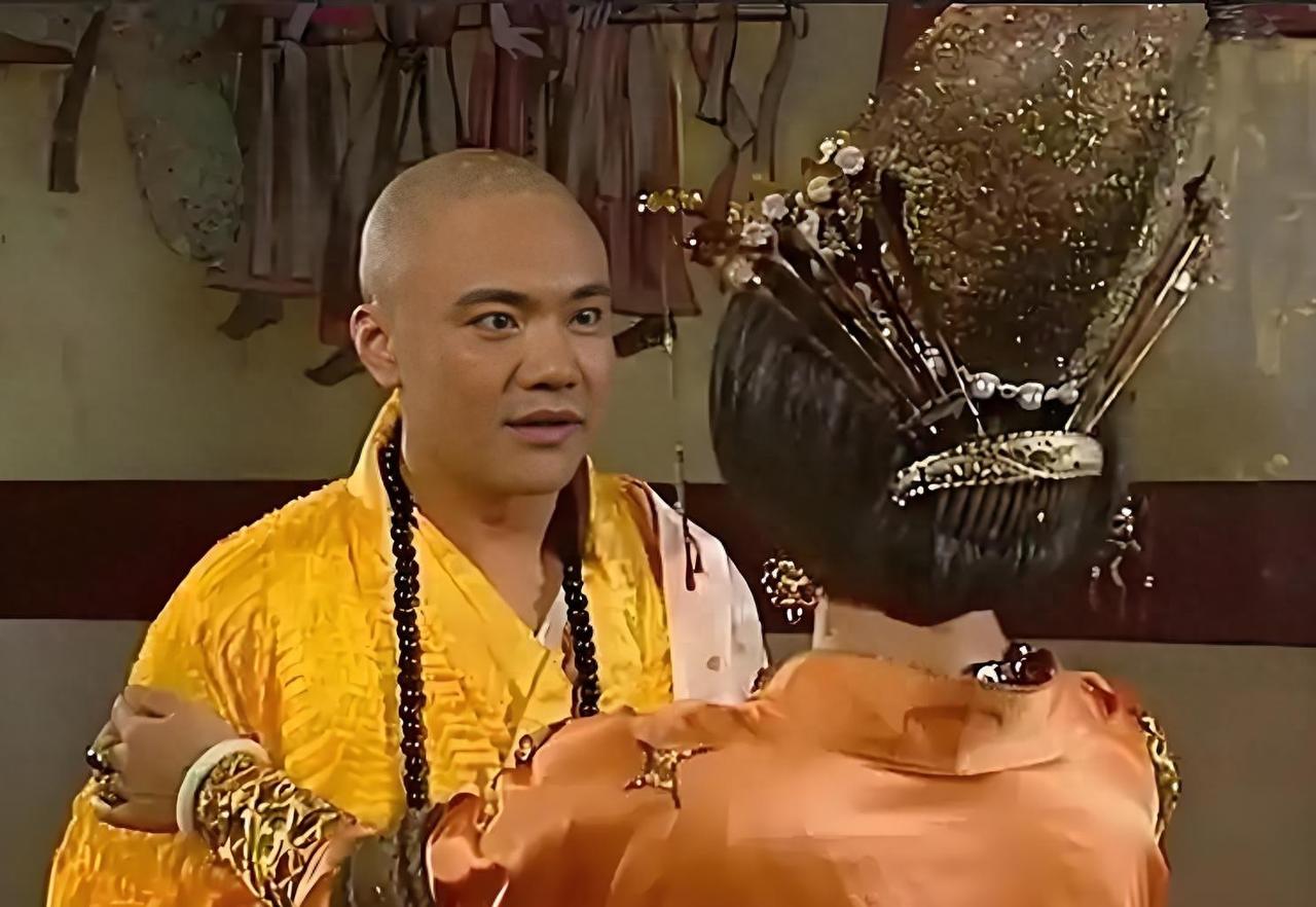 女皇男宠的妙用，不仅是情感慰藉，更是权力斗争中最忠诚的工具！

你看武则天，脑子