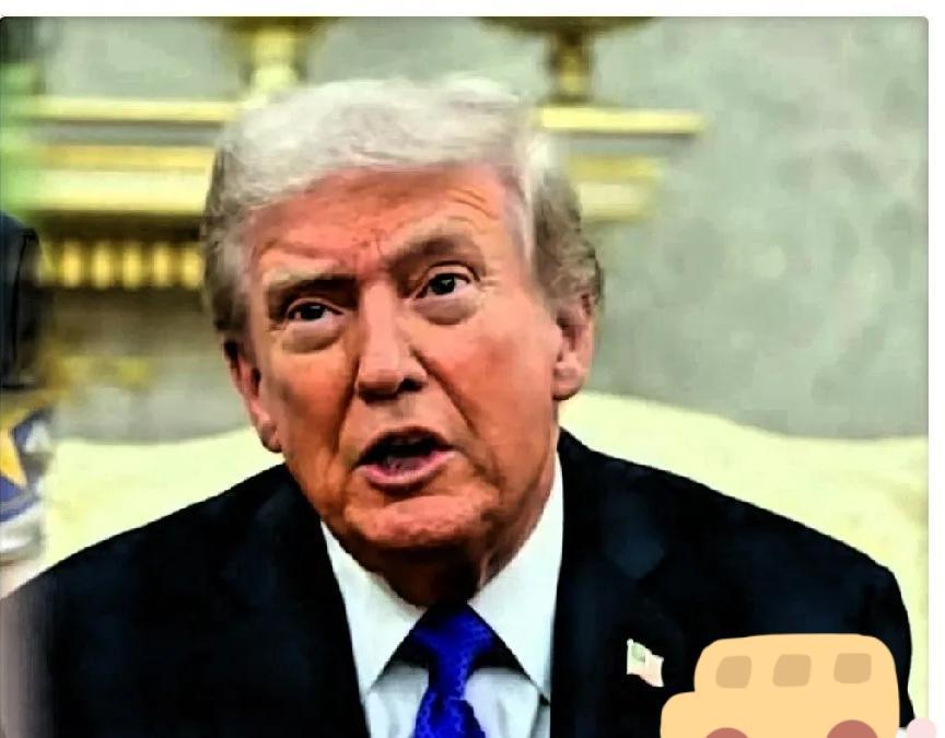 刚刷到这条国际新闻，我差点把嘴里的水喷屏幕上美国总统特朗普，2月11日突然官宣，