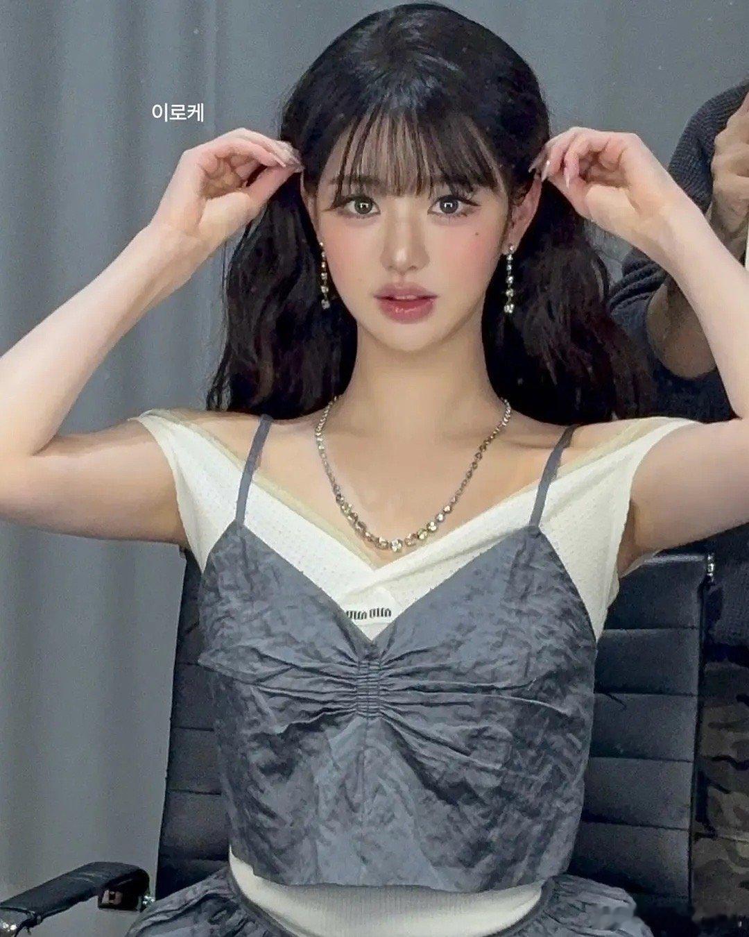 无奖竞猜这是谁 ​​​