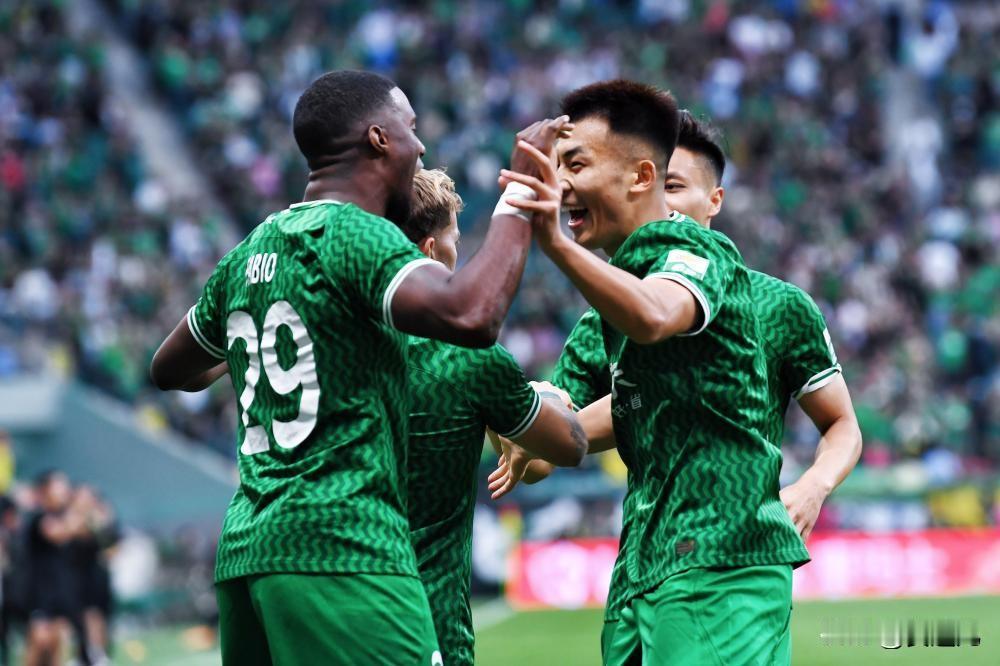 国安5-2送南通6轮不胜
北京时间5月26日，中超联赛第14轮，北京国安迎战南通
